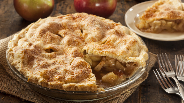 Sugar crust on fruit pie