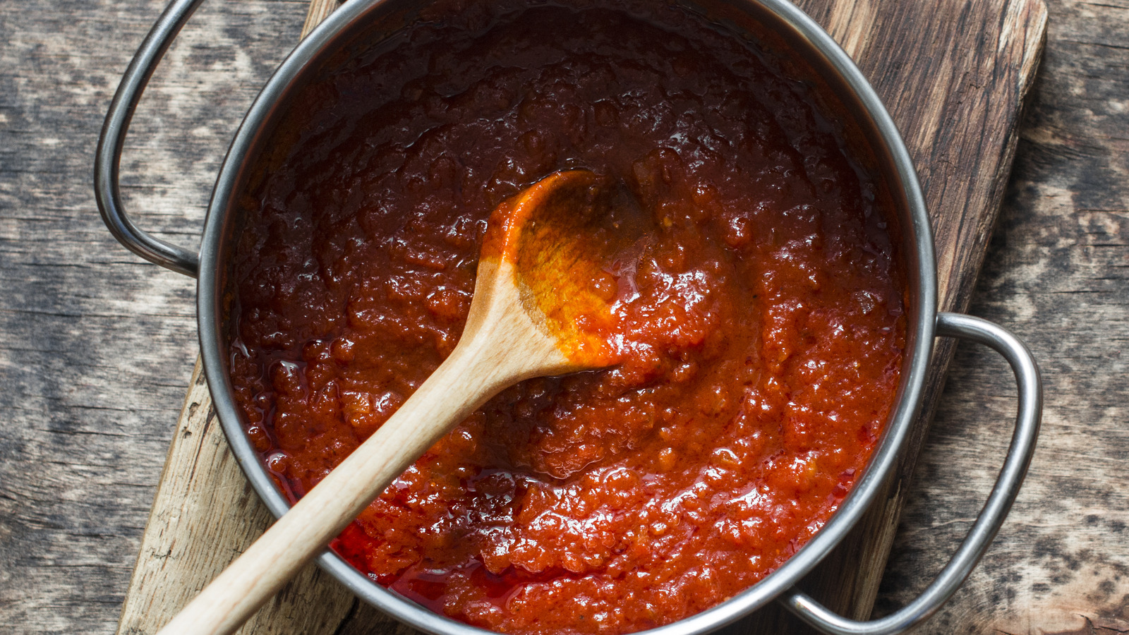 Как сделать томатный соус из томатной пасты. Сливочно томатный соус. Спагетти в томатном соусе. Американский томатный соус. Паста в сливочно томатном соусе.