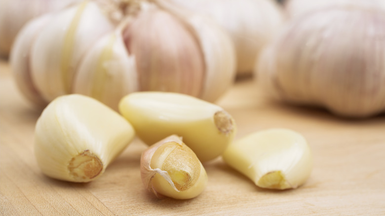 Garlic cloves