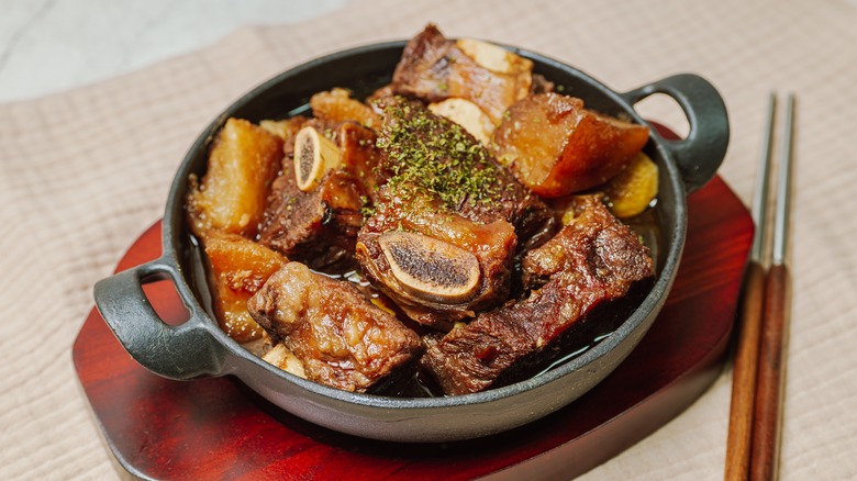 Braised short ribs