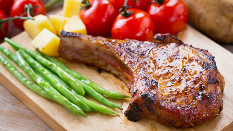 Steak and green beans