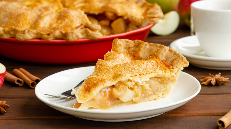 slice of baked apple pie