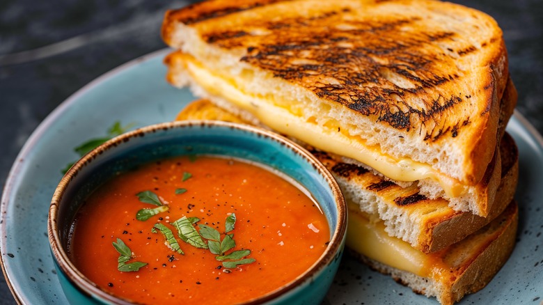 grilled cheese with tomato soup