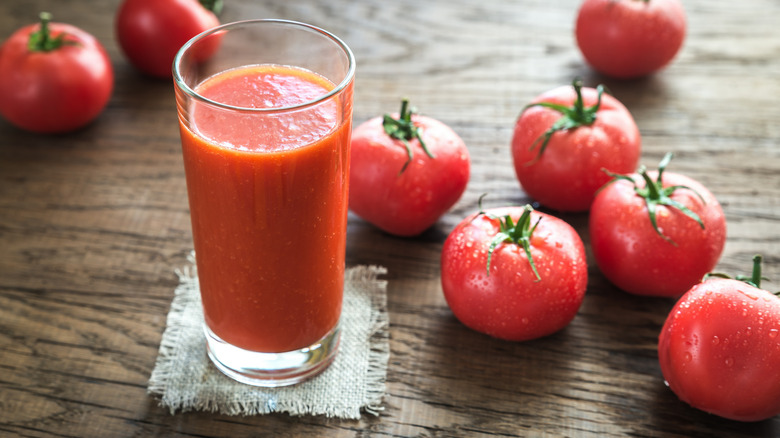 tomato juice drink