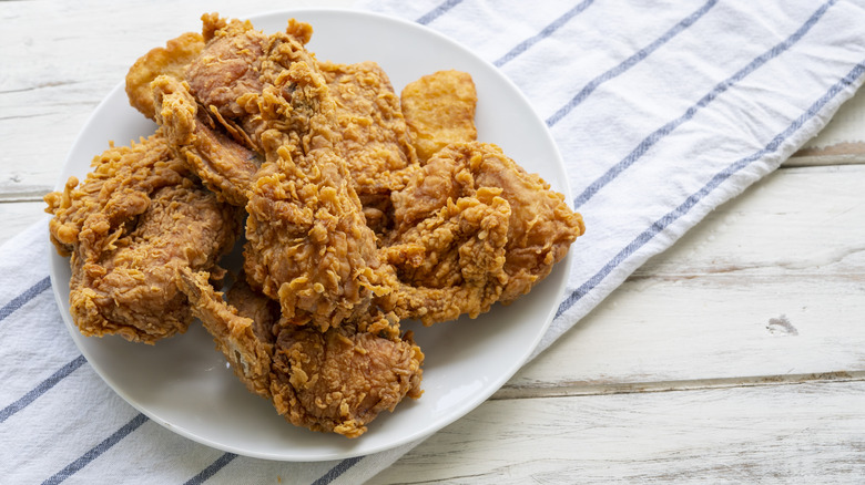 plate of fried chicken