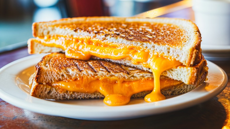 plain grilled cheese