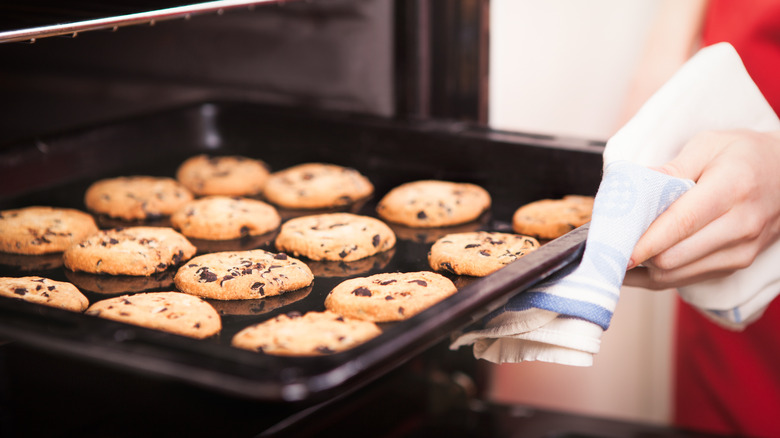 baking cookies on tray