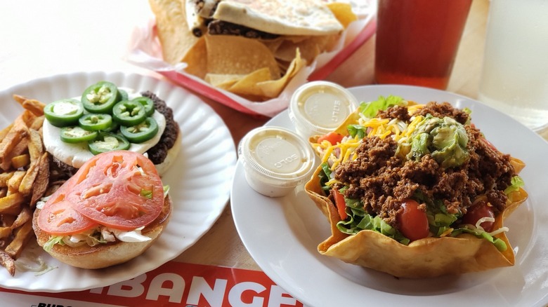 plates of food at Harvey Washbangers