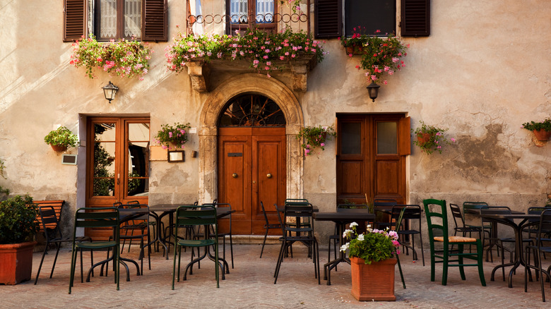 closed Italian restaurant