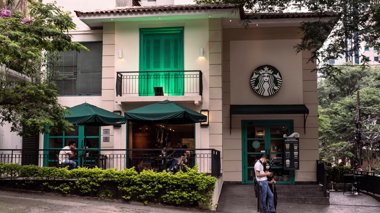 Starbucks Brazil exterior