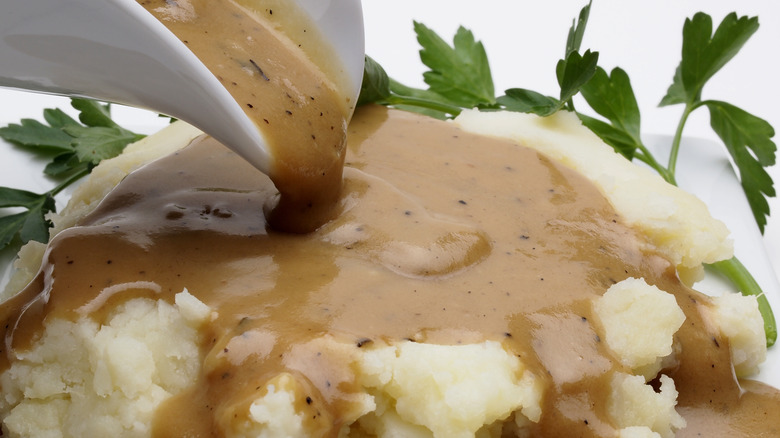 mashed potatoes and gravy