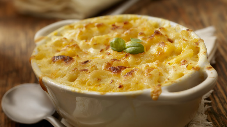 Baked macaroni and cheese