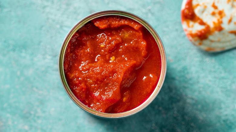 canned tomato puree