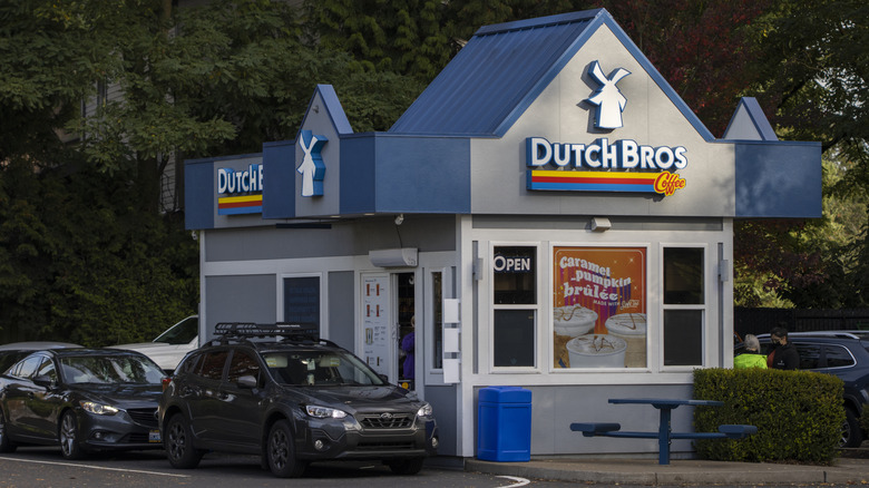 Dutch Bros drive thru