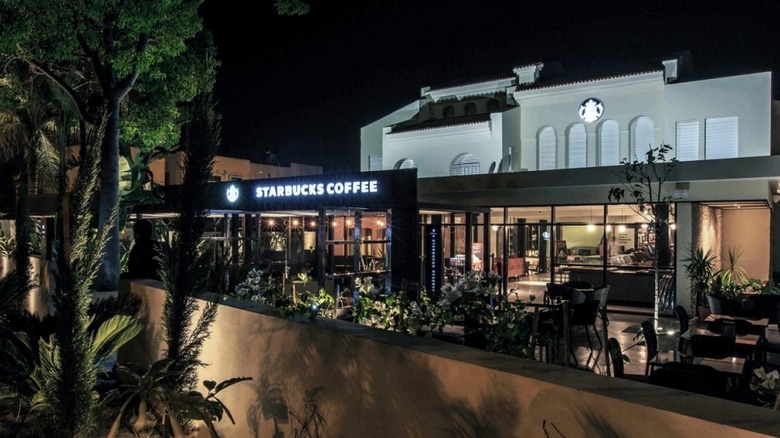 Casablanca Villa Starbucks patio