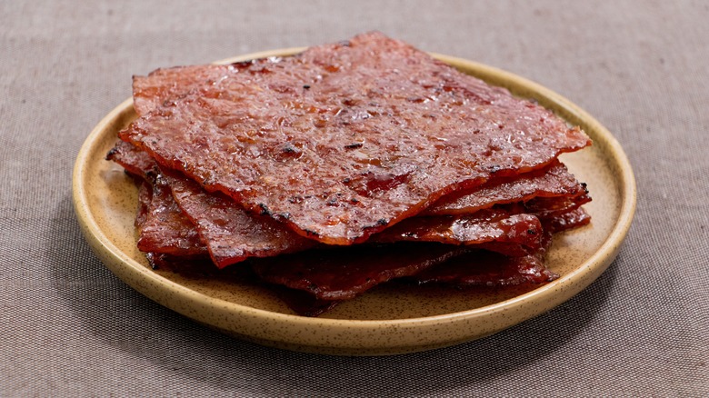 bak kwa served on plate