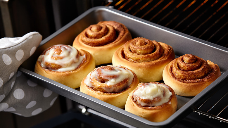 A tray of baked cinnamon rolls