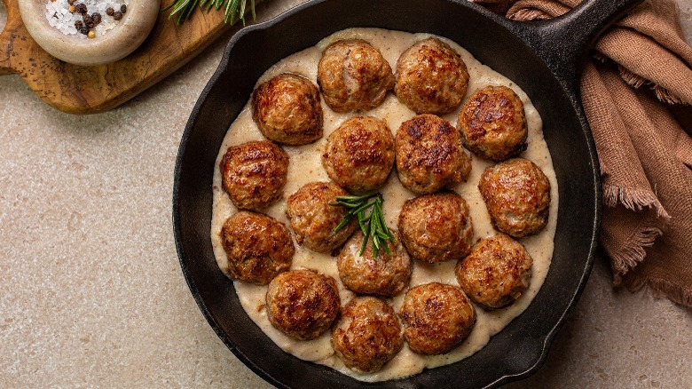 Swedish meatballs in gravy