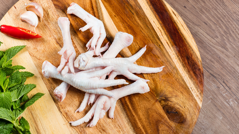 raw chicken feet