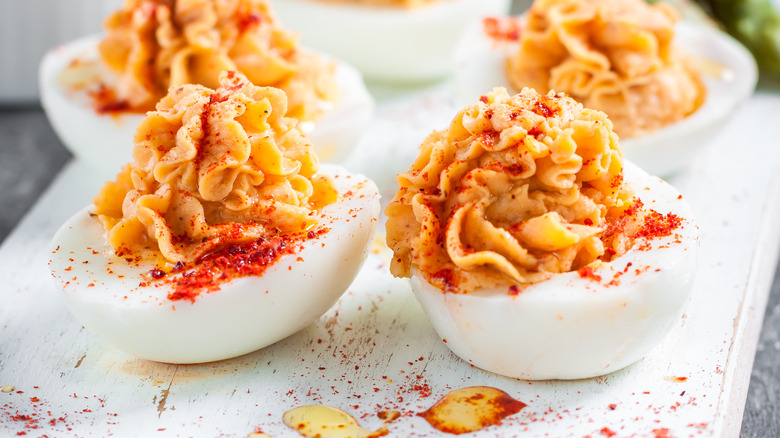 How To Make A Deviled Eggs Recipe With Hummus And No Mayo