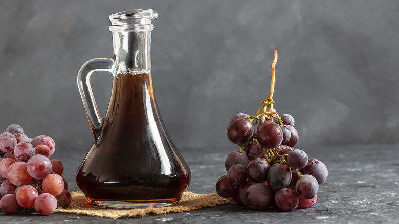Balsamic vinegar with grapes