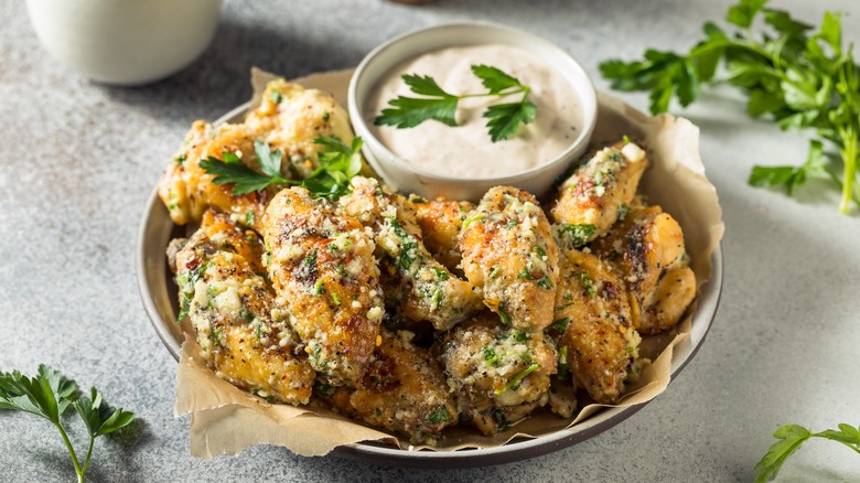 caesar chicken wings with sauce