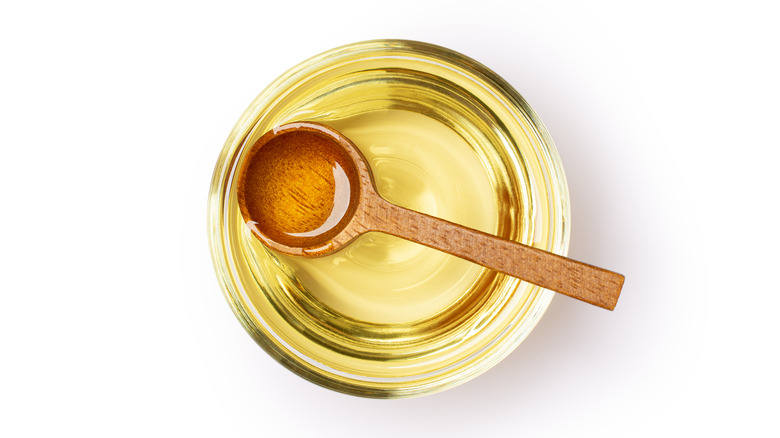 safflower oil in bowl