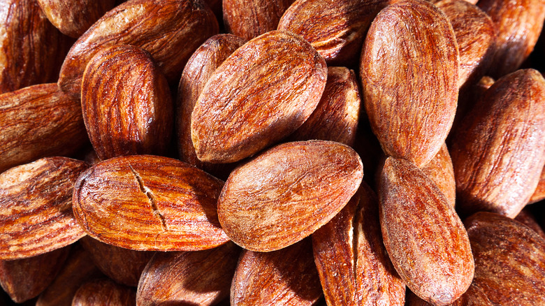 Smoked almonds