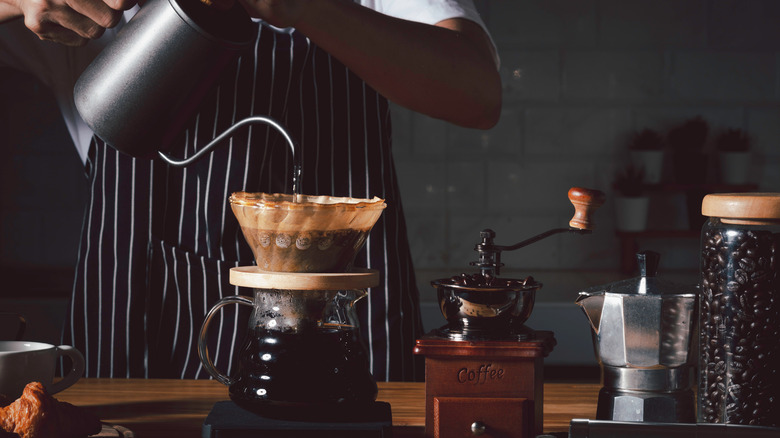 barista pour over coffee