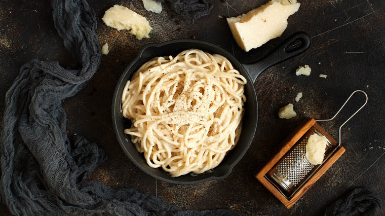 Cacio e pepe with Parmesan 