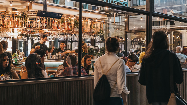 diners at restaurant