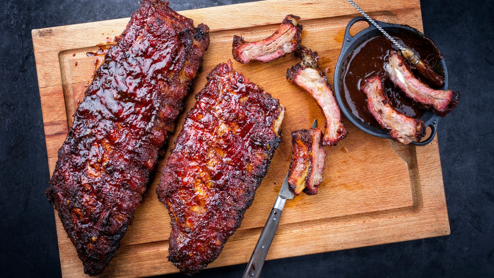 the-vinegar-trick-to-help-moisten-dry-pork-ribs