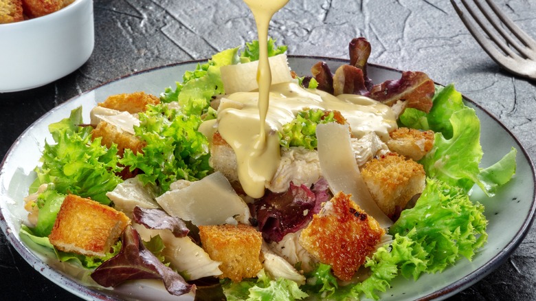 Ceasar salad with croutons 