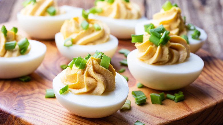 Deviled eggs sans red pepper