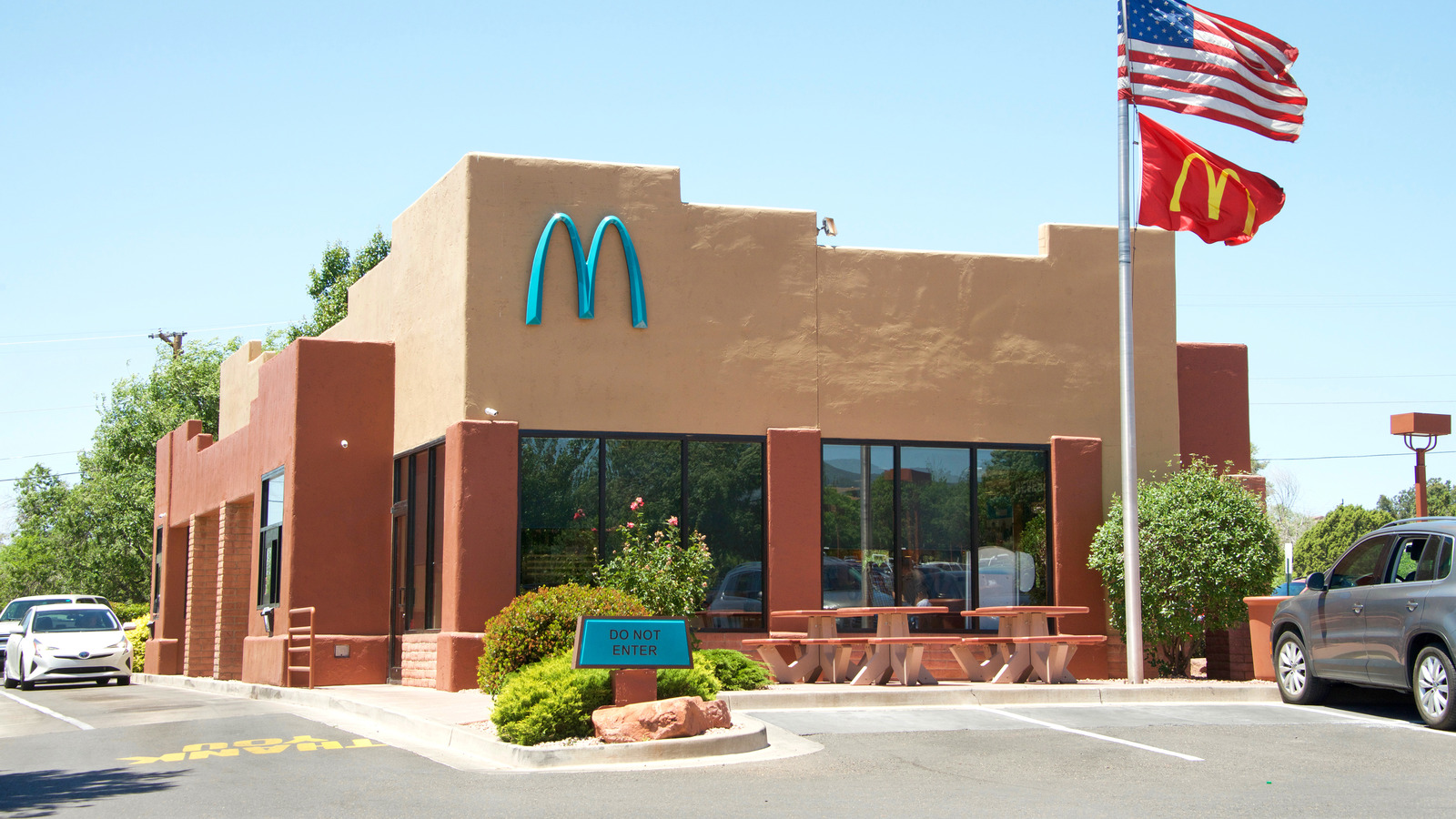 There Is A Blue McDonald's Restaurant In Arizona. Here's Why