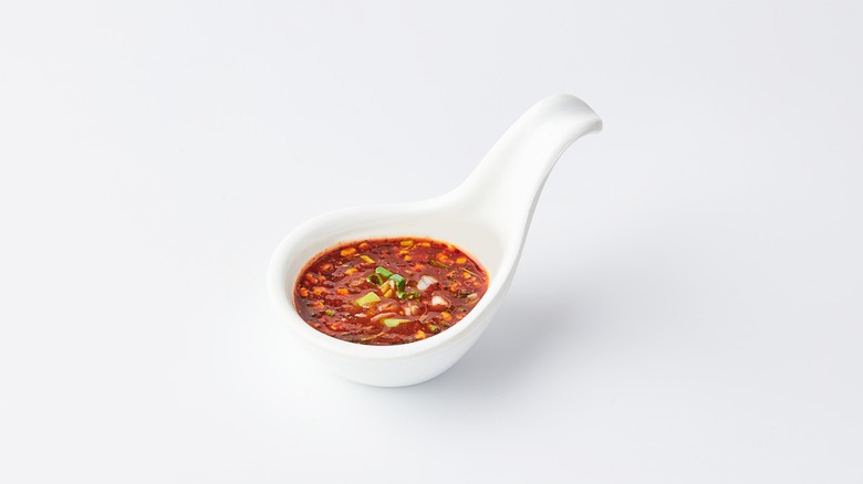 A bowl of Thai chili sauce