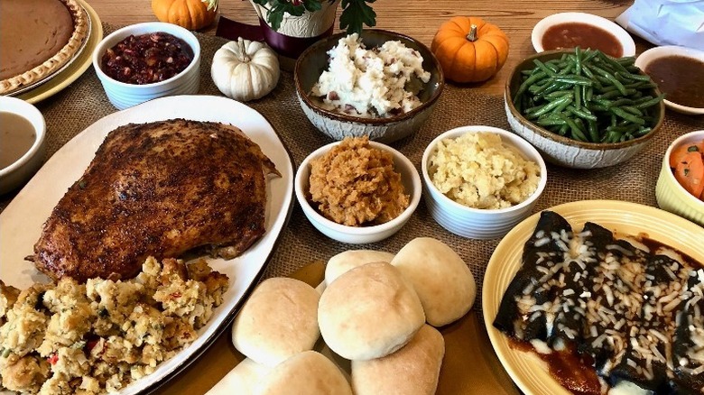 These Are America's Best Restaurants For Celebrating Thanksgiving