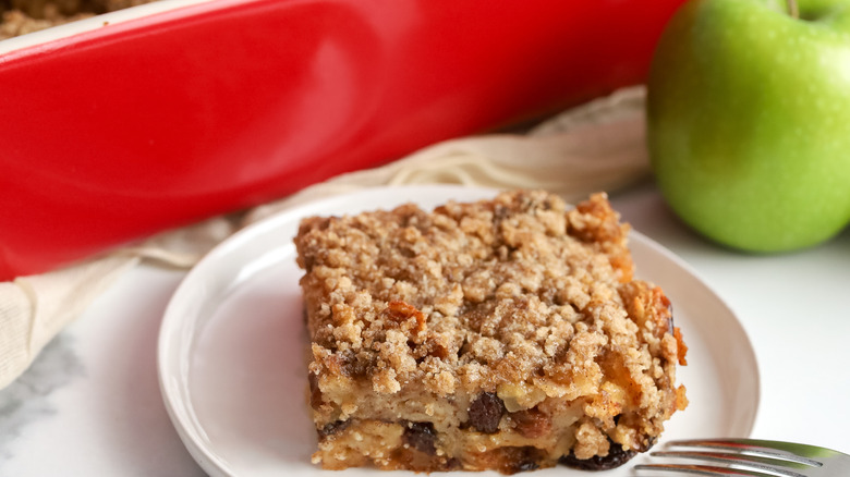 Close up on a slice of apple matzo kugel on a plate
