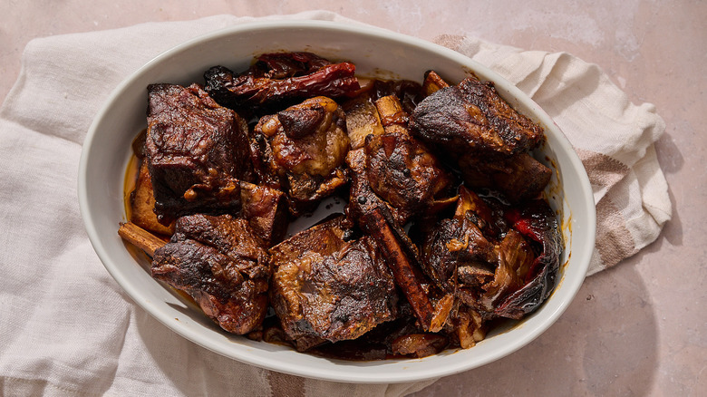 beef short ribs in a platter