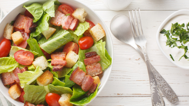 A bowl of BLT salad