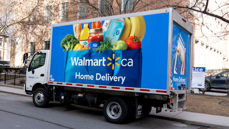 Walmart delivery truck 