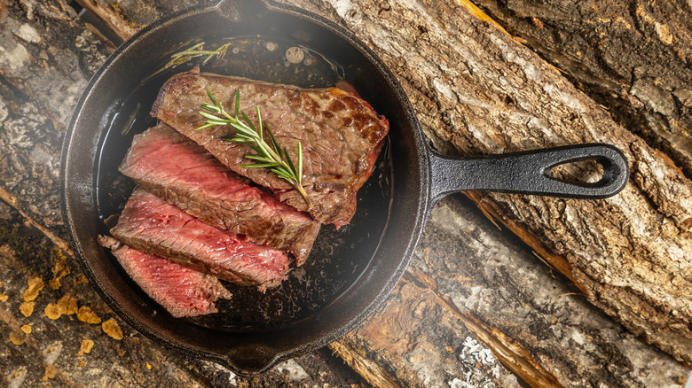 cast iron skillet steak