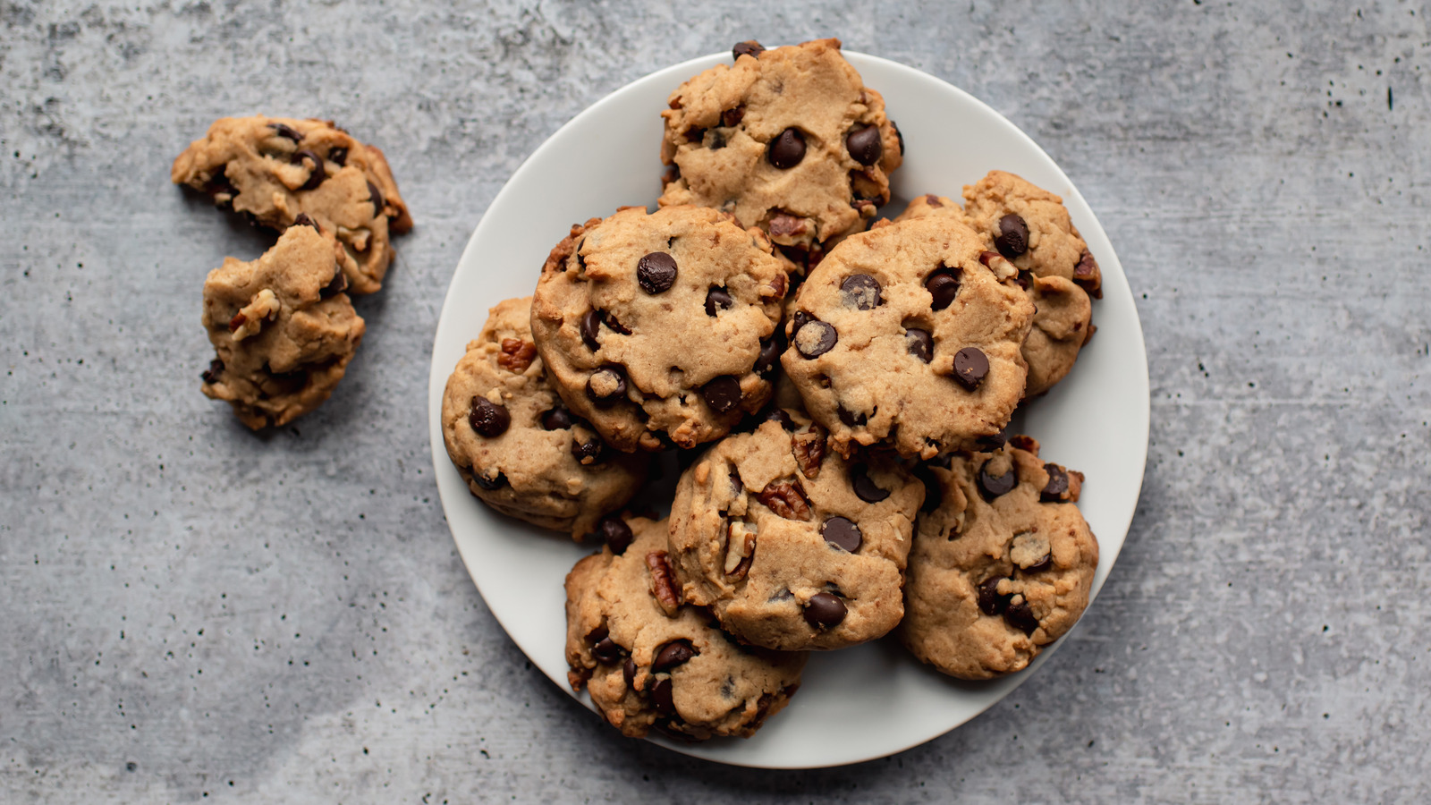 This Is How You Know Whether Cookies Are Safe To Freeze