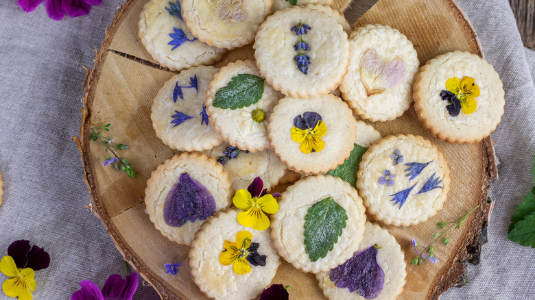 almond shortbread with edible flowers