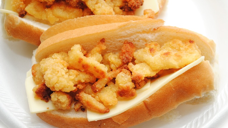 fried clams in rolls