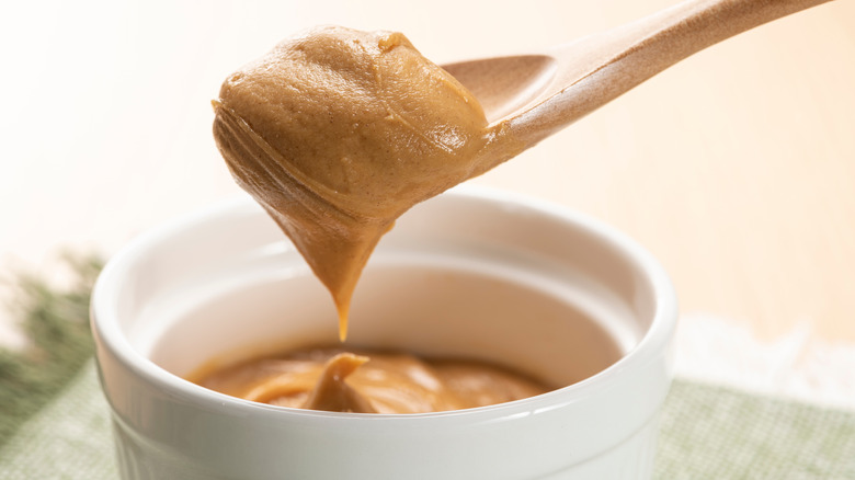 bowl of peanut butter