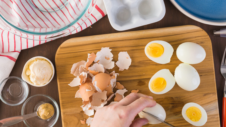 preparing devided eggs