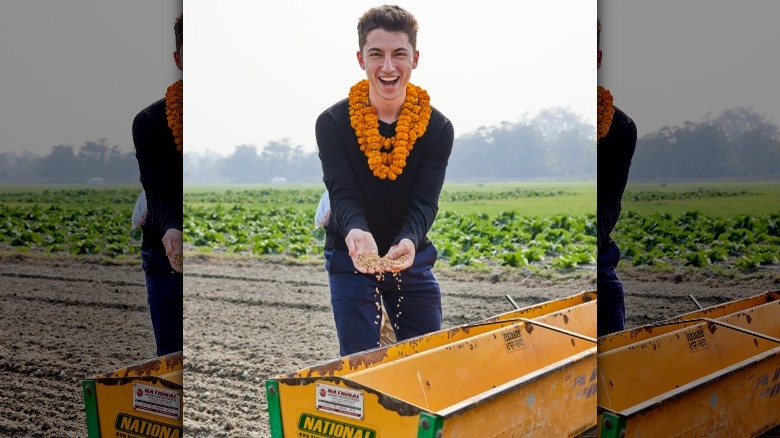 Eitan Bernath visits rice farm in India