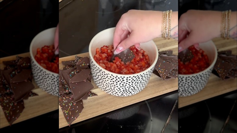 tiktok's chocolate bark with strawberry salsa