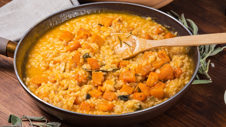 Mixed risotto with purée and chunks 